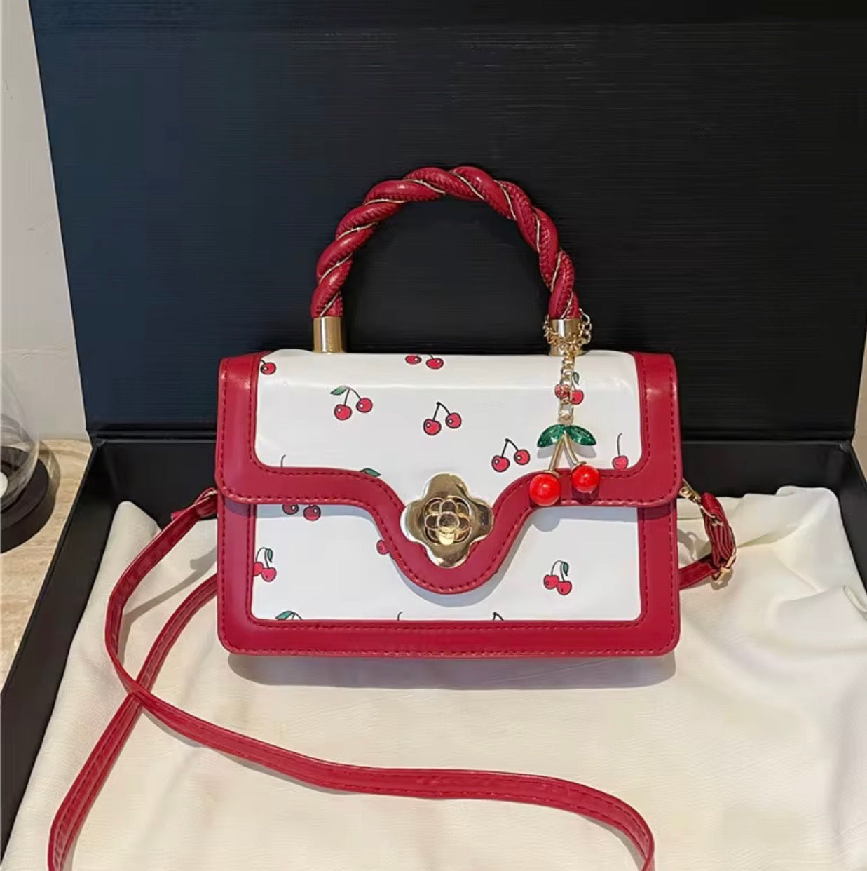Cherry noir mini bag